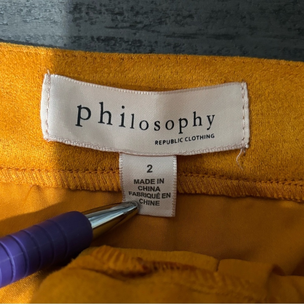 Philosophy faux suede mustard yellow mini skirt
SZ2 - Picture 7 of 7